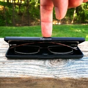 NEW Scojo New York Folding Reading Glasses